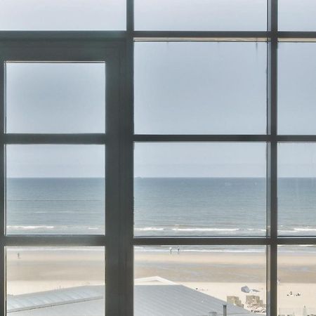 Appartement Met Frontaal Zeezicht In بلومِندال المظهر الخارجي الصورة